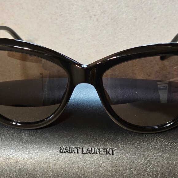 YSL Yves Saint Laurent Sunglasses - Picture 7 of 7